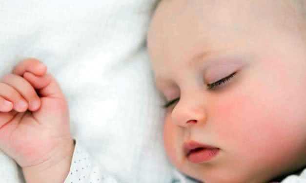 Проблемы с дыханием во время сна могут негативно отразиться на умственном развитии младенцев и детей младшего возраста